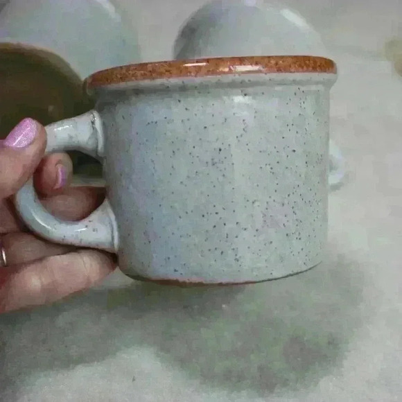 VINTAGE TREASURE CRAFT Glazed Earthenware Handmade 1980s Set of 4 Mugs Handles - Picture 6 of 10